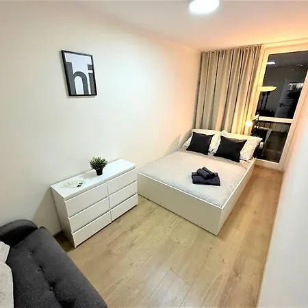דירה Exclusive 3br! In City Center +netflix!