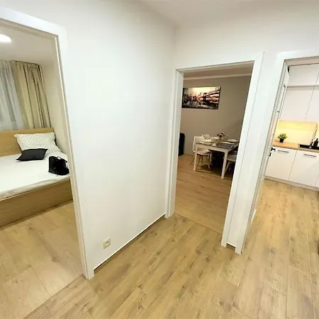 דירה Exclusive 3br! In City Center +netflix!