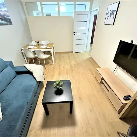 דירה Exclusive 3br! In City Center +netflix! *