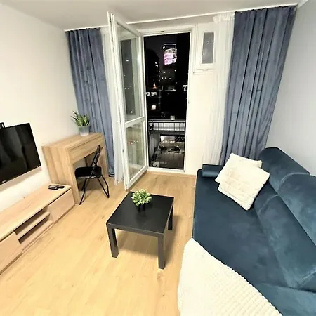 Exclusive 3br! In City Center +netflix! Daire Varşova