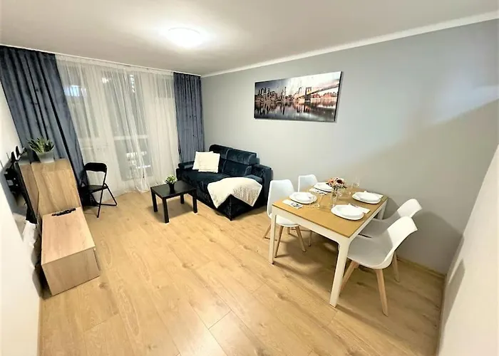 Exclusive 3br! In City Center +netflix! Varsó