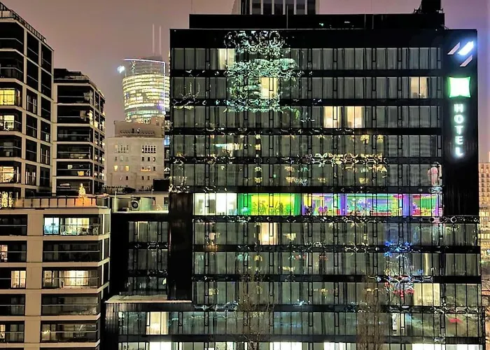 Exclusive 3br! In City Center +netflix! Varsó