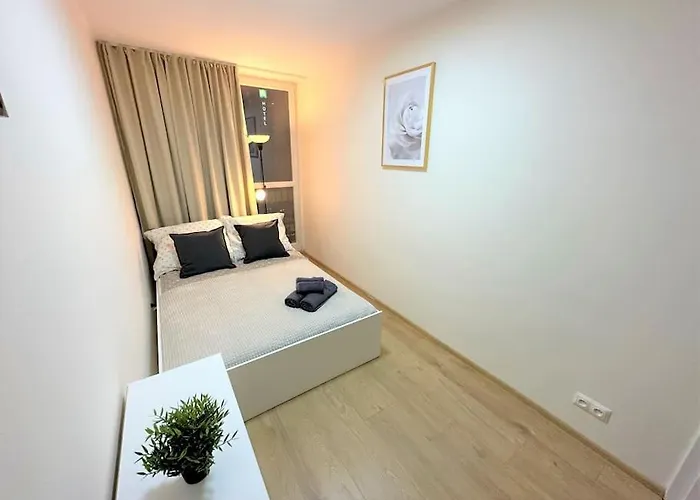 Exclusive 3br! In City Center +netflix! *